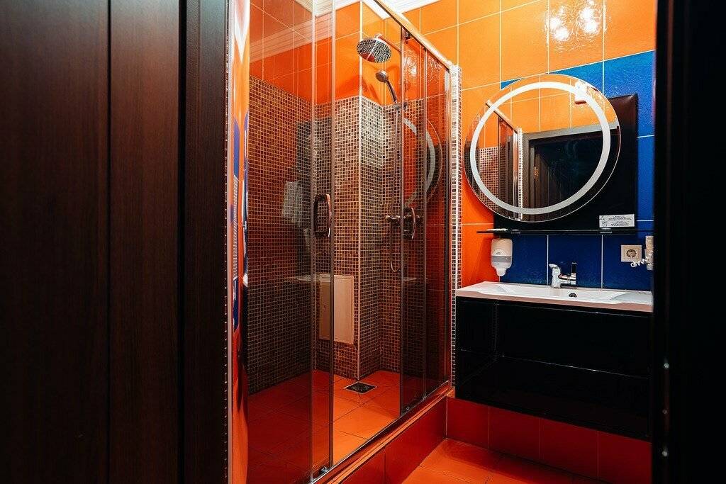 Фотографии номера ПолуЛюкс в Гостинице Малибу Омск